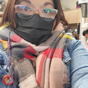 Meet your Posher, Rachel